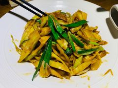 油焖春笋-院里汤包·虾汤包青岛菜(辽源路店)