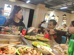 -新艺自助美食城(中山路店)