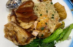 Pork Trotter and Chicken Leg Rice