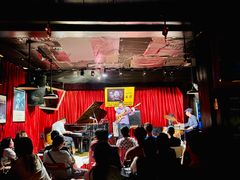 -东岸Cafe 爵士俱乐部
