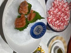 -海鲨湾海鲜会馆(百家湖1912店)