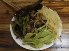 -中和裴氏蹄花(府河路店)