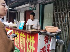 -正宗杂粮煎饼香软鸡蛋饼