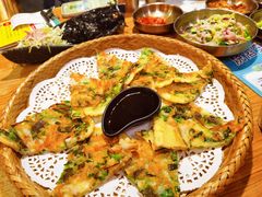 海鲜葱饼-小木屋米酒店·韩国料理(深圳总店)