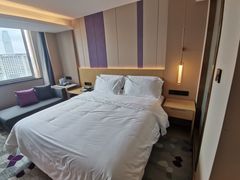 -麗枫酒店(广州区庄地铁站店)