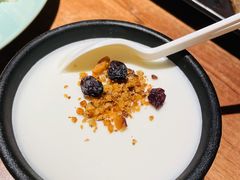 自制酸奶-耶里夏丽·丝路新疆菜·清真食品(徐汇南丹东路臻选店)