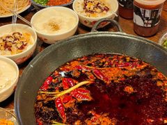 -萍姐火锅·公路夜市(武汉首店)