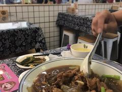 -八两八金·莱芜特色炒鸡(市南漳浦路店)