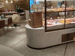 面包甜点陈列柜-奈雪的茶(新天地广场PRO店)