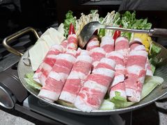 沙嗲肥牛豆腐金针菇煲-留半山·香港食堂(啦啦宝都店)