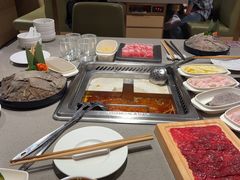 -海底捞火锅(曹安公路店)