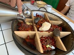 -瓜西西重庆火锅(花溪店)