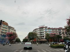 -玉林宁大姐第一家脆皮肉馆(江滨路店)