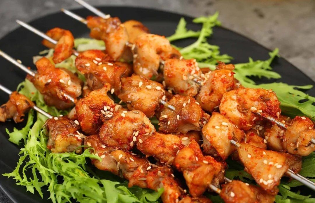 烤鸡串:夜宵时间烤鸡串