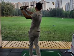 -北京鸿华高尔夫练习场