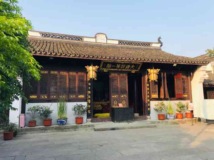 张大仙庙-"张大仙庙是拱宸桥附近道教信众为纪念张胜贵.