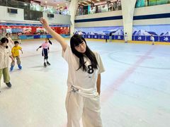 -正佳冰河湾真冰滑冰场