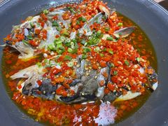 剁椒鱼头-三湘四水正宗湘菜(君峰路店)