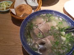 羊肉汤-大头亮羊汤烩面·河南非遗(良乡总店)