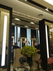 -AKOZO Beauty Salon