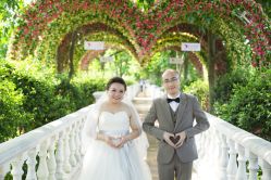 -现代经典婚纱摄影(光明北路尊荣总店)