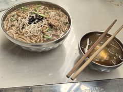 -正宗杨记普洱酸醋米线(总店)