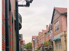 -钟书阁(松江泰晤士小镇店)