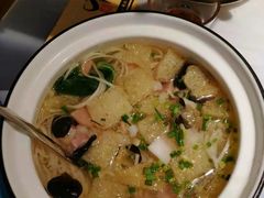 三鲜面-松沪名灶·豆浆鱼头·新上海菜(飞航吾悦广场店)