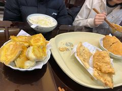 牛肉馅饼-方中山胡辣汤(顺河路店)