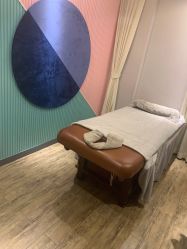 -PE SALON