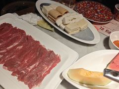 -尚尚仙·酸汤猪手·猪肚鸡火锅(华联万柳购物中心店)