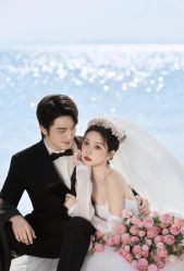 -喜爱高定婚纱摄影