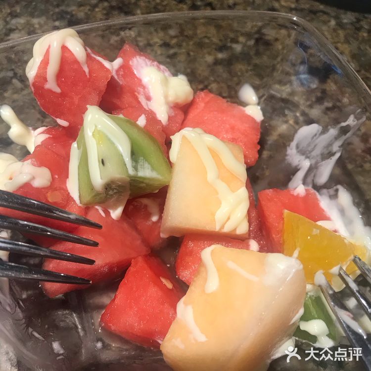 肉非常少，三杯鸡口味不错