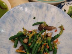 -浅深(世茂滨江精品店)