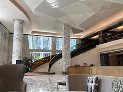 -上海虹桥祥源希尔顿酒店