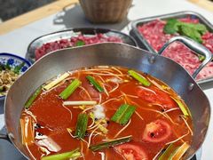 -王奋斗贵州酸汤牛肉火锅