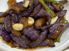 油焖茄子-沪依小酒馆心意菜