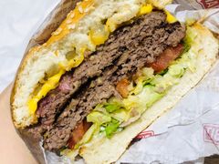 -The Habit Burger Grill 哈比特汉堡(爱琴海店)