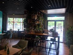 -ZING COFFEE 镜咖啡