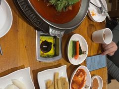 -喇喇排骨火锅·传统韩式脊骨汤(望京西园总店)