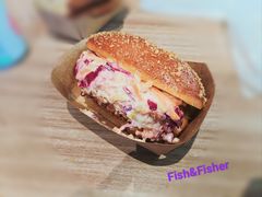 沙拉猪排多拿-巴黎贝甜(周浦海印店)