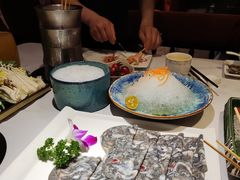-泓炙颐凤鲜海鲜火锅料理(桐乡店)