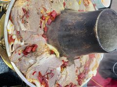 -撒拉人家.酸菜牦牛肉火锅