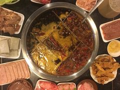 -邓莽子老火锅(中兴路总店)