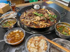 -鸿顺老铁锅美蛙鱼府(解放碑店)