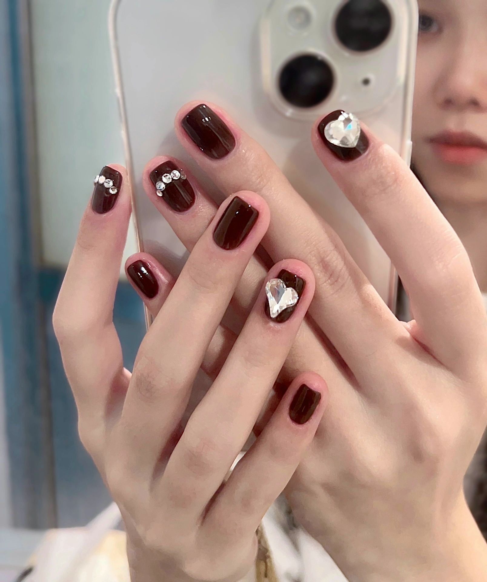 酒红巧克力美甲