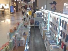 -爱畅享华为苹果手机维修服务(虹口龙之梦店)