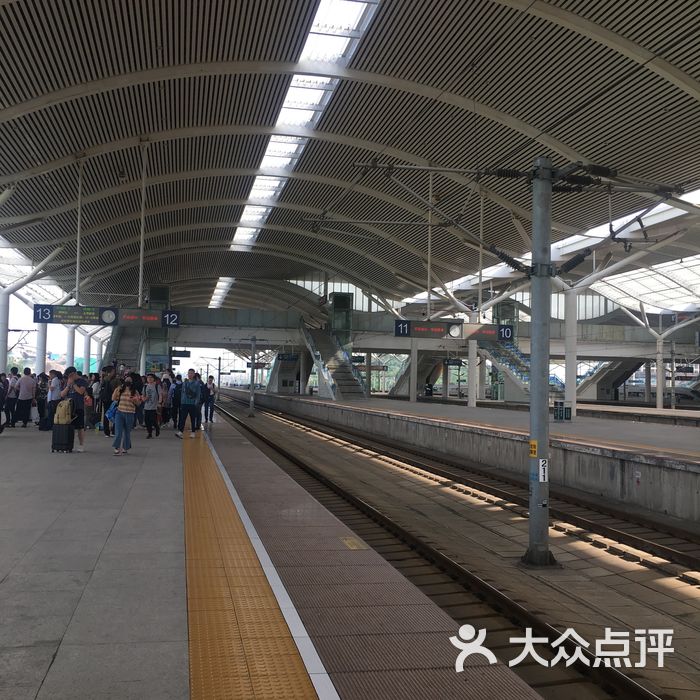 徐州火车站站台图片
