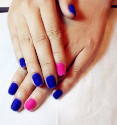 撞色丝绒甲-艾妃罗高科美肤美甲美睫健康管理