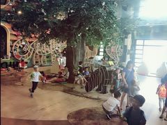 -钟书阁(松江泰晤士小镇店)